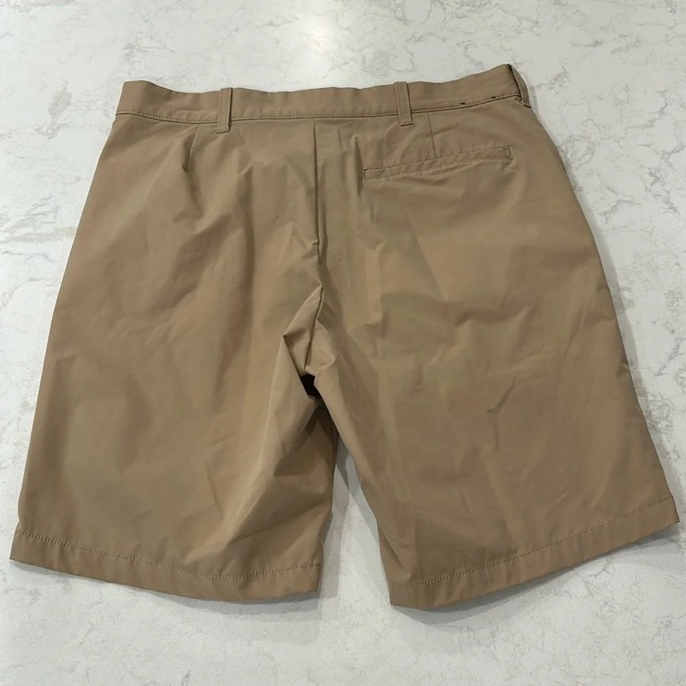 NWT J. Crew Men’s Tech Shorts 9'' Inseam Performance Classic Fit Khaki Size 31